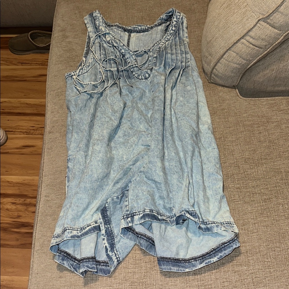 Jean romper with pockets and bow in front - Picture 6 of 6